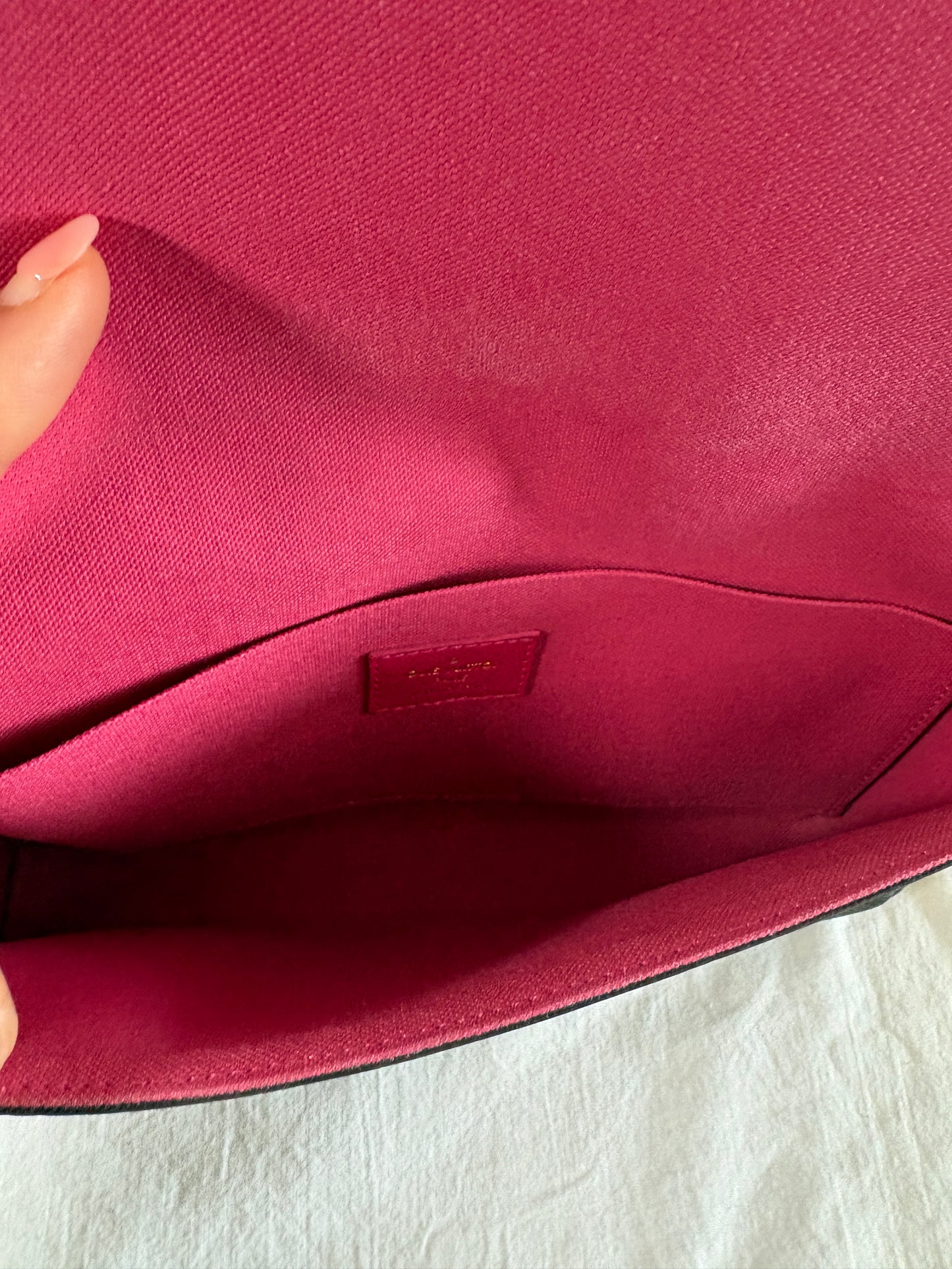 -Sold- Louis Vuitton Félicie Pochette Vivienne Hollywood – Christmas Animation 2021
