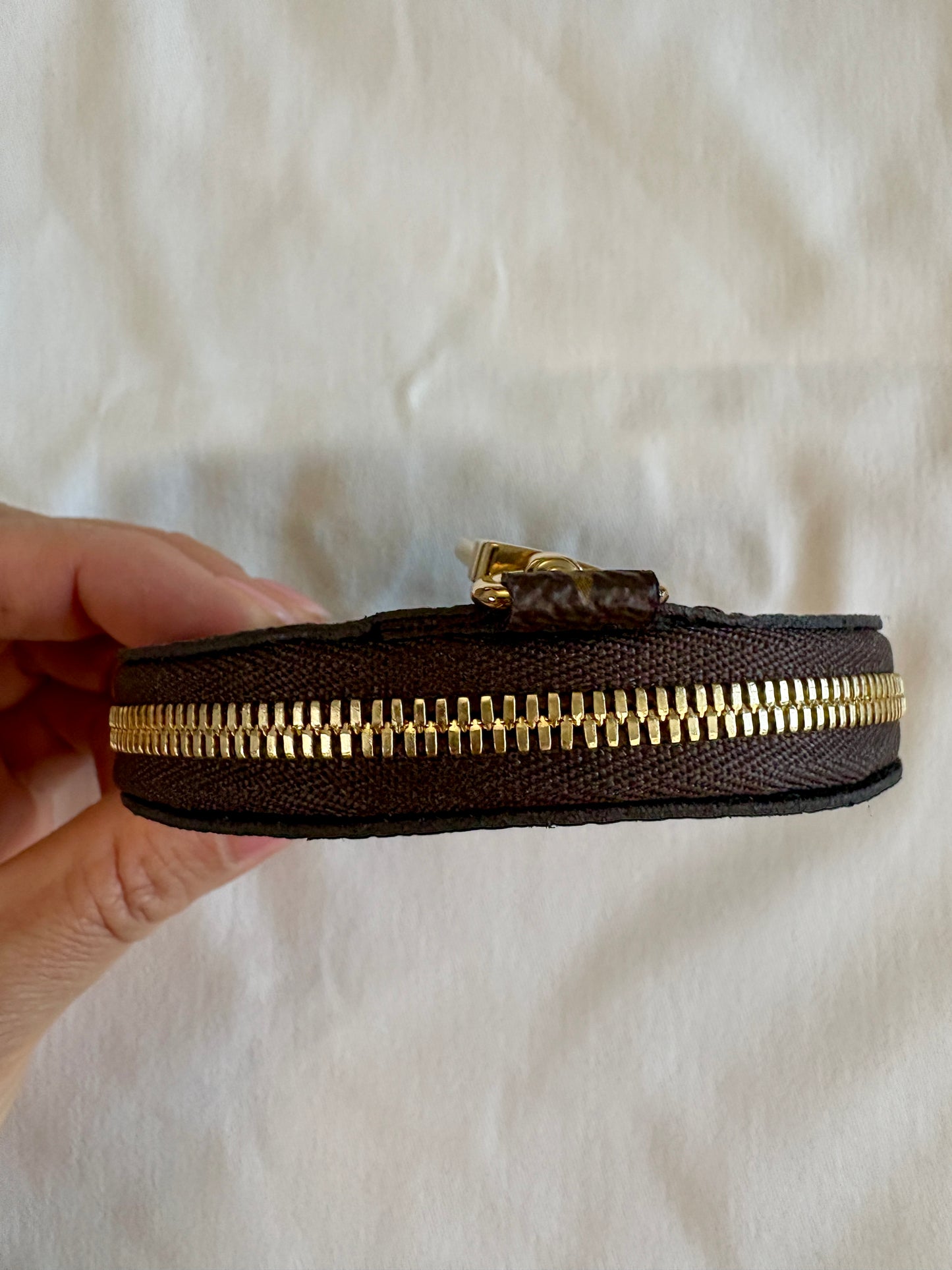 Louis Vuitton Round Coin Purse Vivienne Japan LimitedEdition 2022 – Monogram Canvas - Full Set