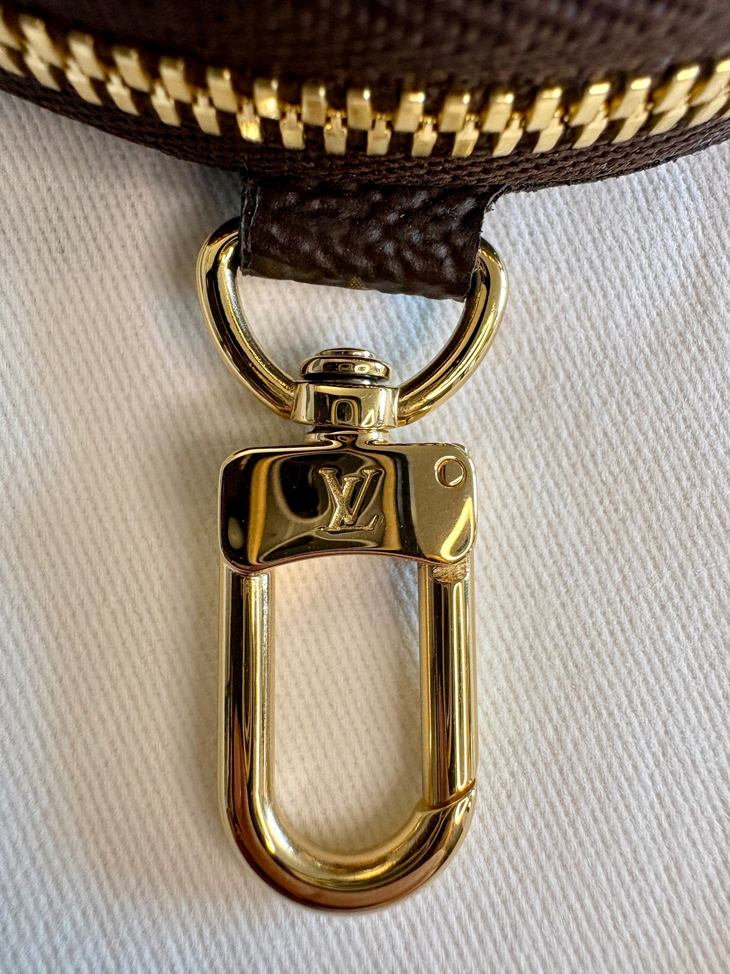 Louis Vuitton Round Coin Purse Vivienne Japan LimitedEdition 2022 – Monogram Canvas - Full Set