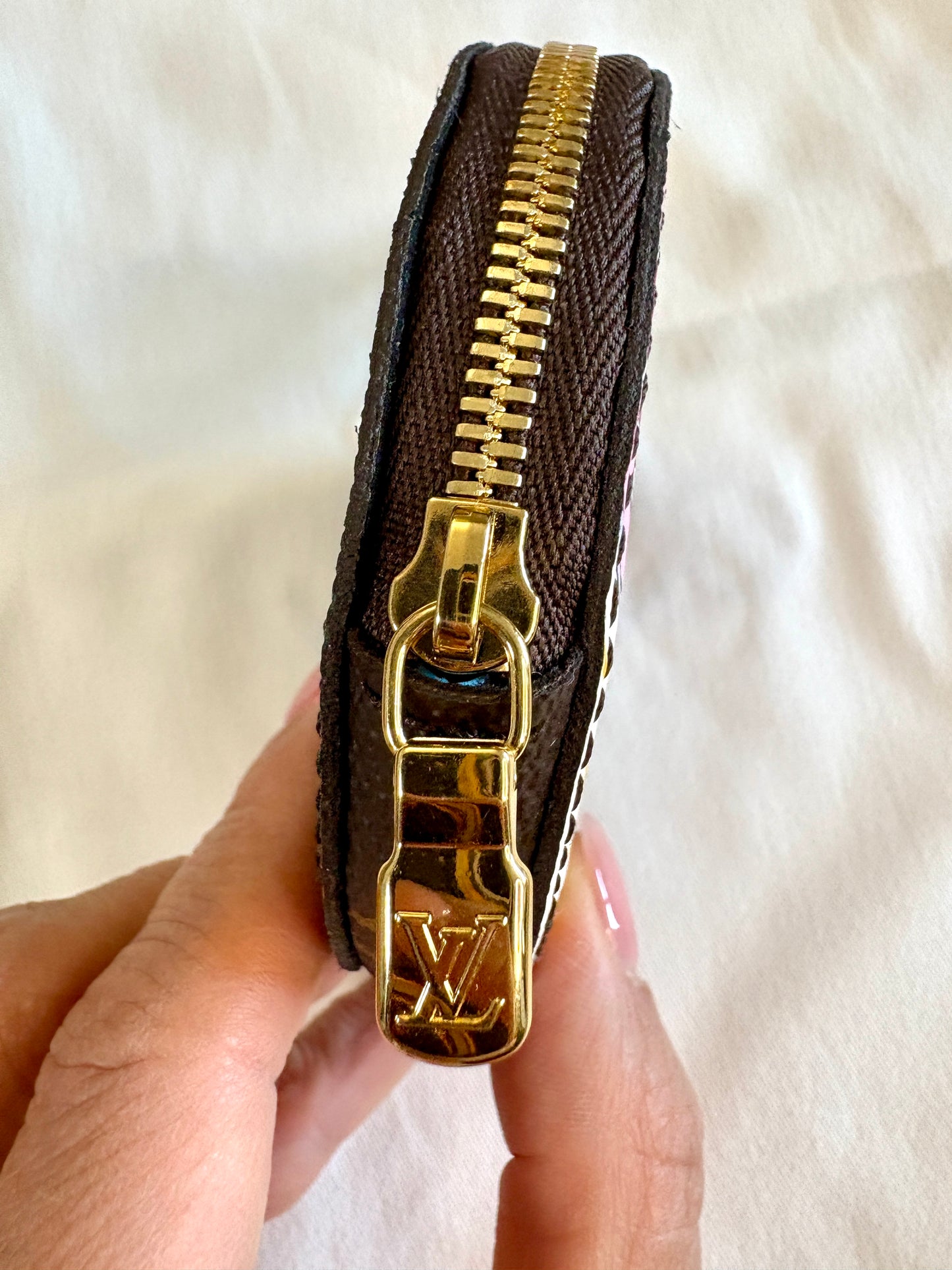 Louis Vuitton Round Coin Purse Vivienne Japan LimitedEdition 2022 – Monogram Canvas - Full Set