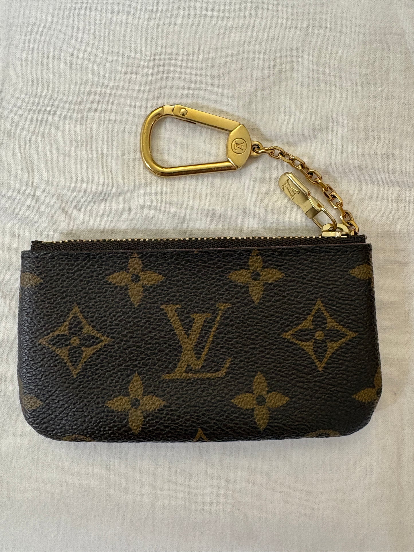 Louis Vuitton Key Pouch Vivienne Paris – Christmas Animation 2022 Limited Edition