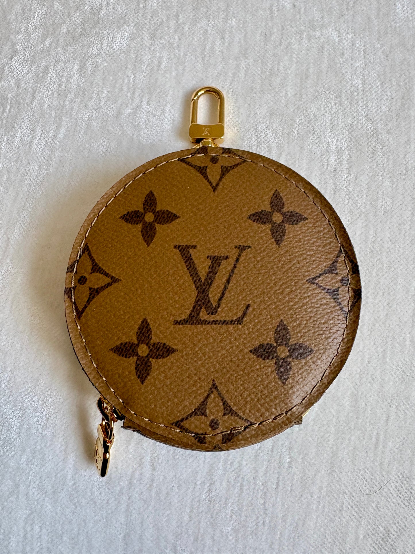 Louis Vuitton Round Coin Purse Monogram Reverse Canvas – Neu mit Box