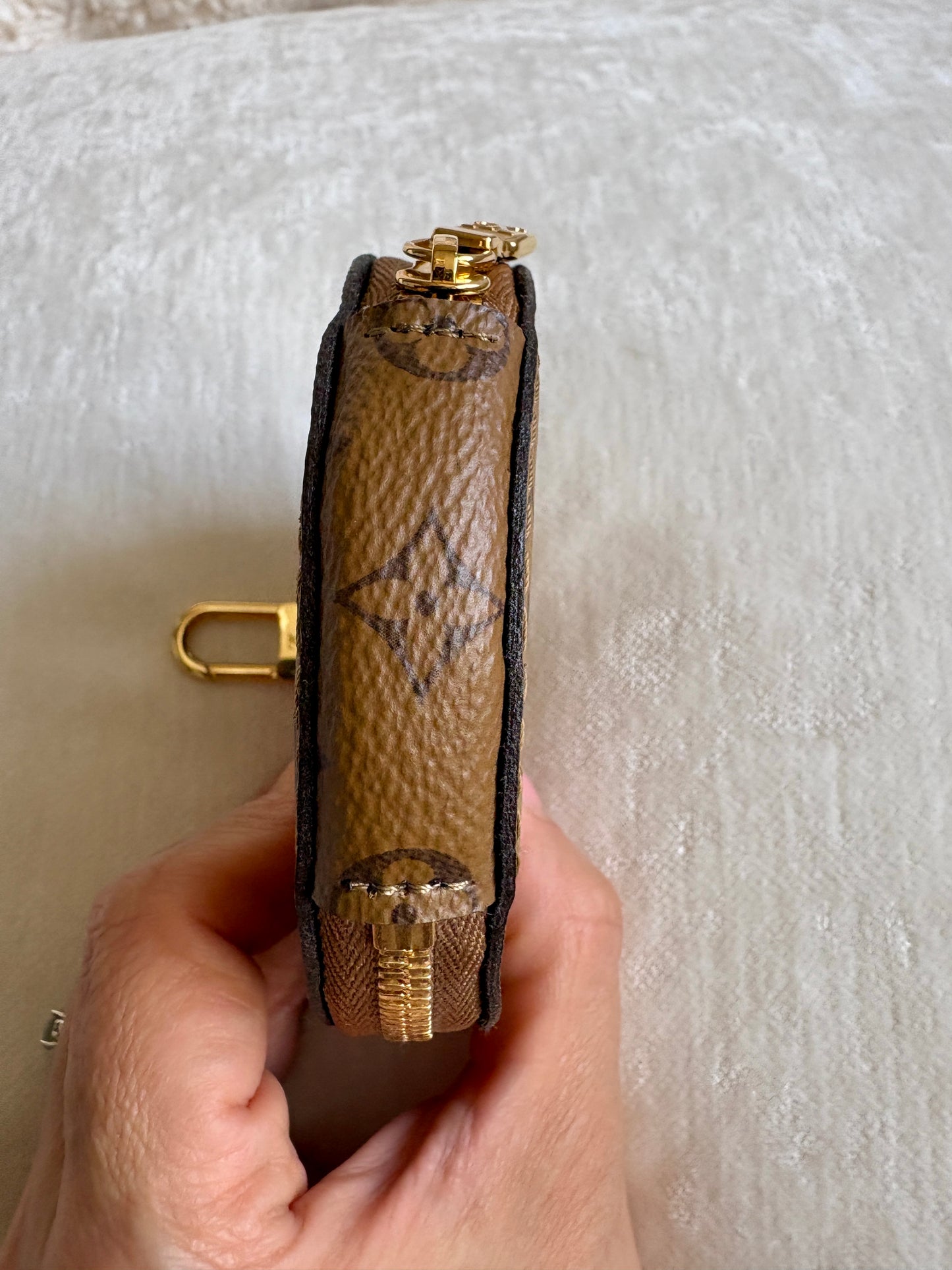 Louis Vuitton Round Coin Purse Monogram Reverse Canvas – Neu mit Box