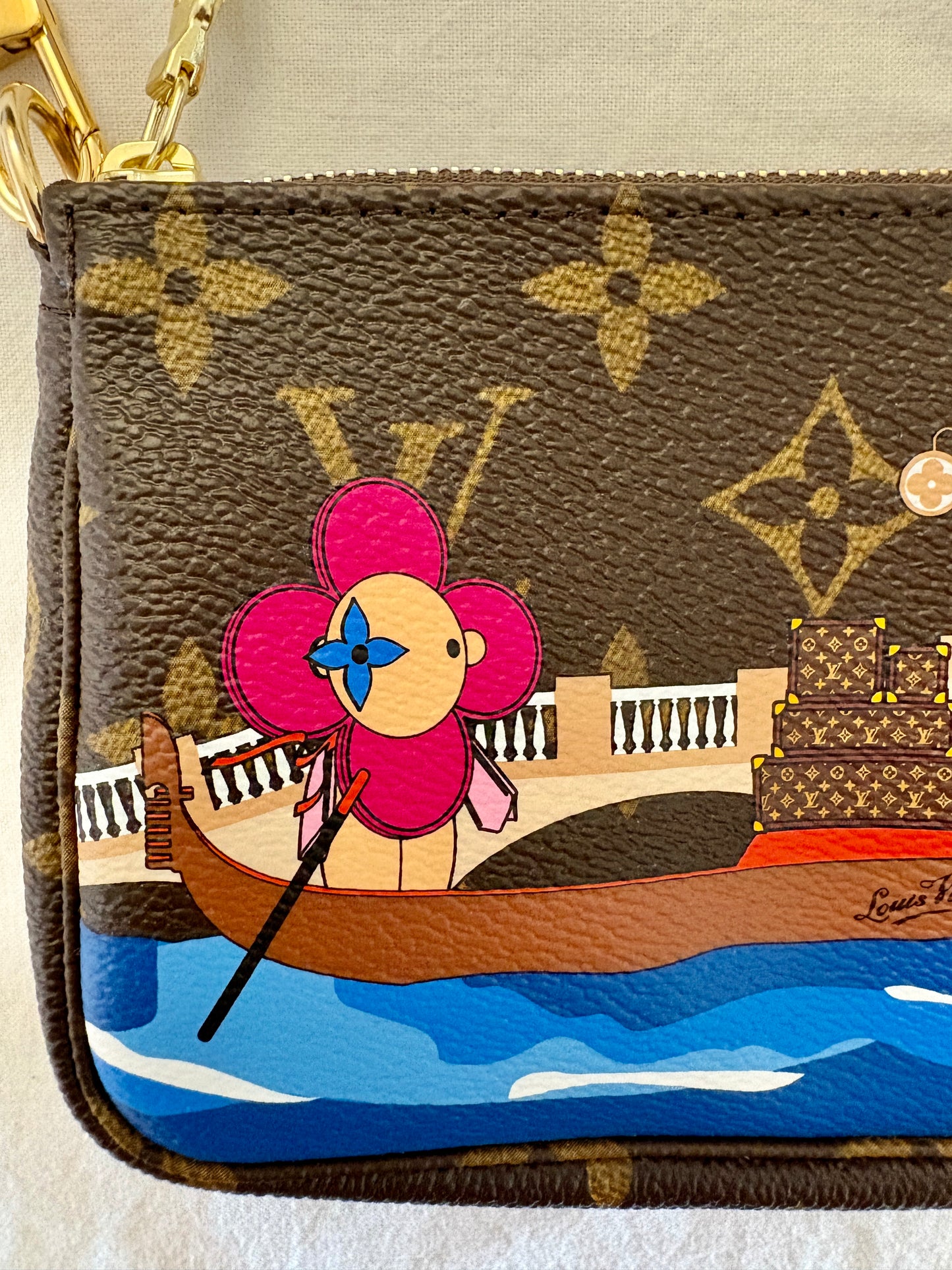 Louis Vuitton Mini Pochette Accessoires Venice Gondola Xmas Animation 2022 Vivienne Monogram