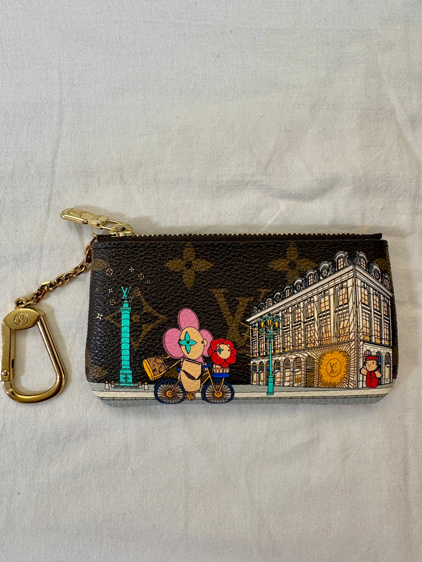 Louis Vuitton Key Pouch Vivienne Paris – Christmas Animation 2022 Limited Edition
