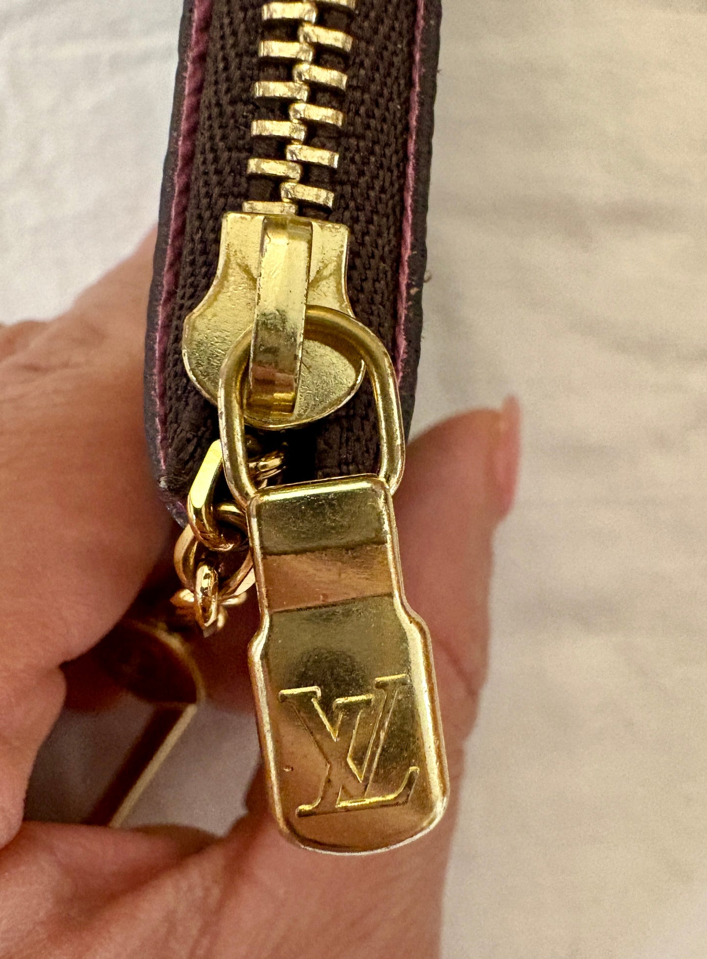 Louis Vuitton Key Pouch Vivienne Paris – Christmas Animation 2022 Limited Edition