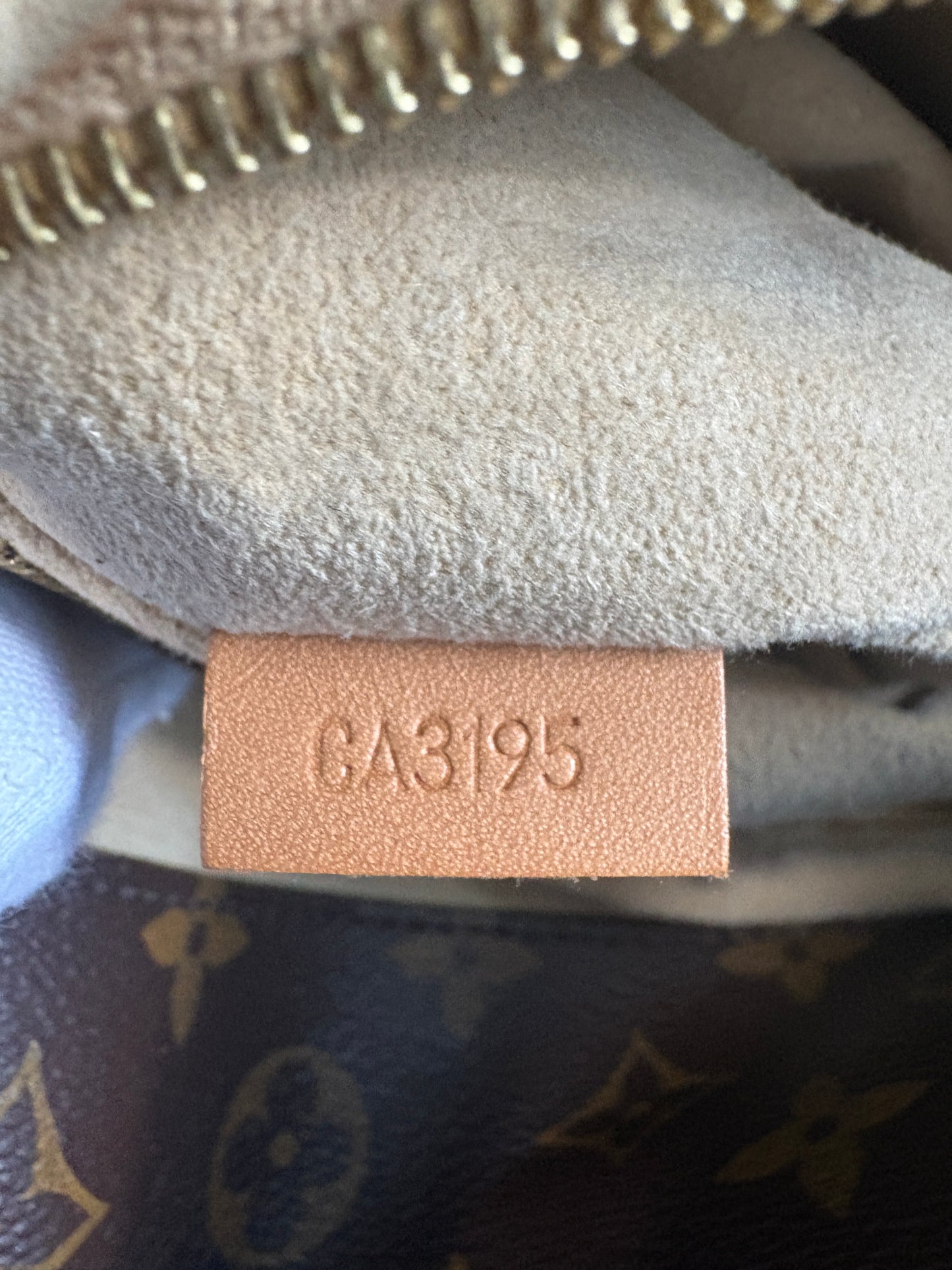 - Sold -Louis Vuitton Artsy MM Monogram Canvas - Authentifiziert