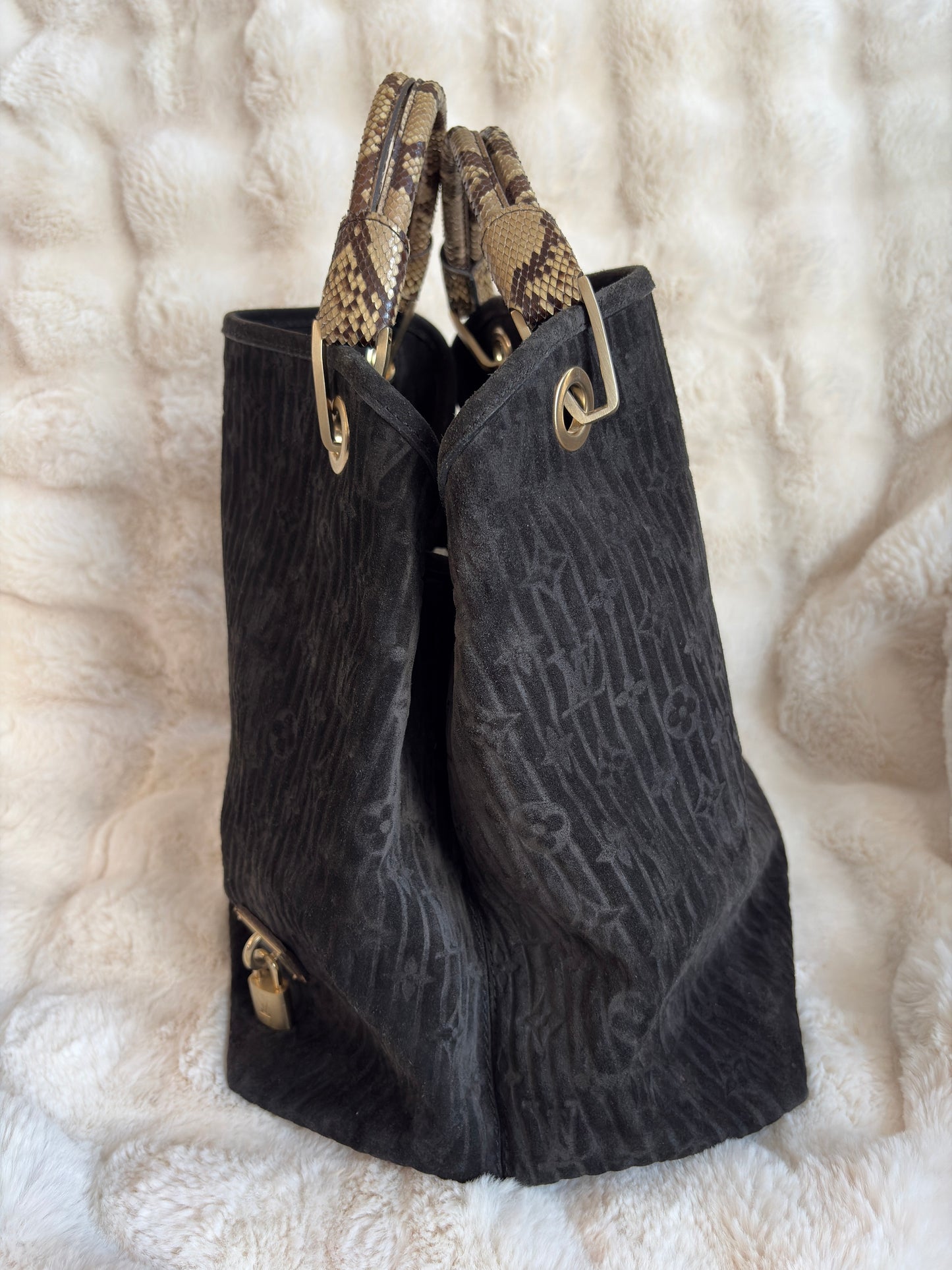 -Sold- Louis Vuitton Whisper Python
Collection Automne / Hiver 2008
